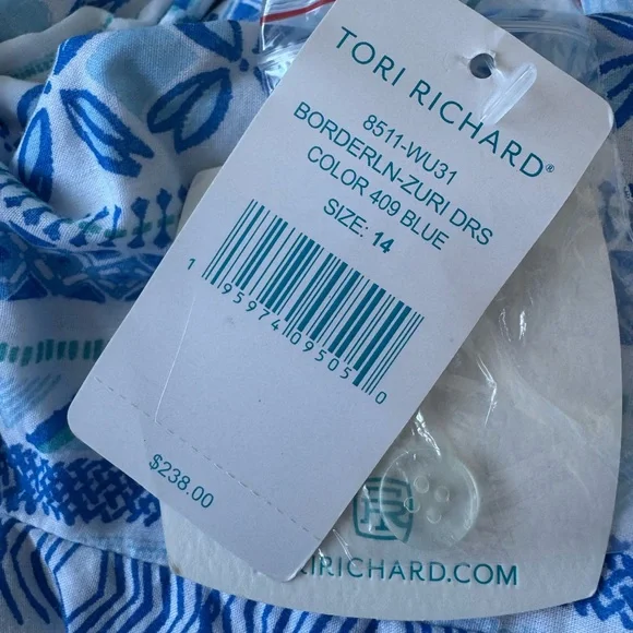 Tori Richard Borderline Zuri Blue Patterned
Cotton Maxi Dress NWT - Picture 4 of 13